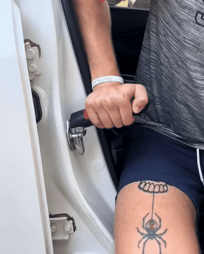 HandlyGrip™ – Poignée d’aide voiture